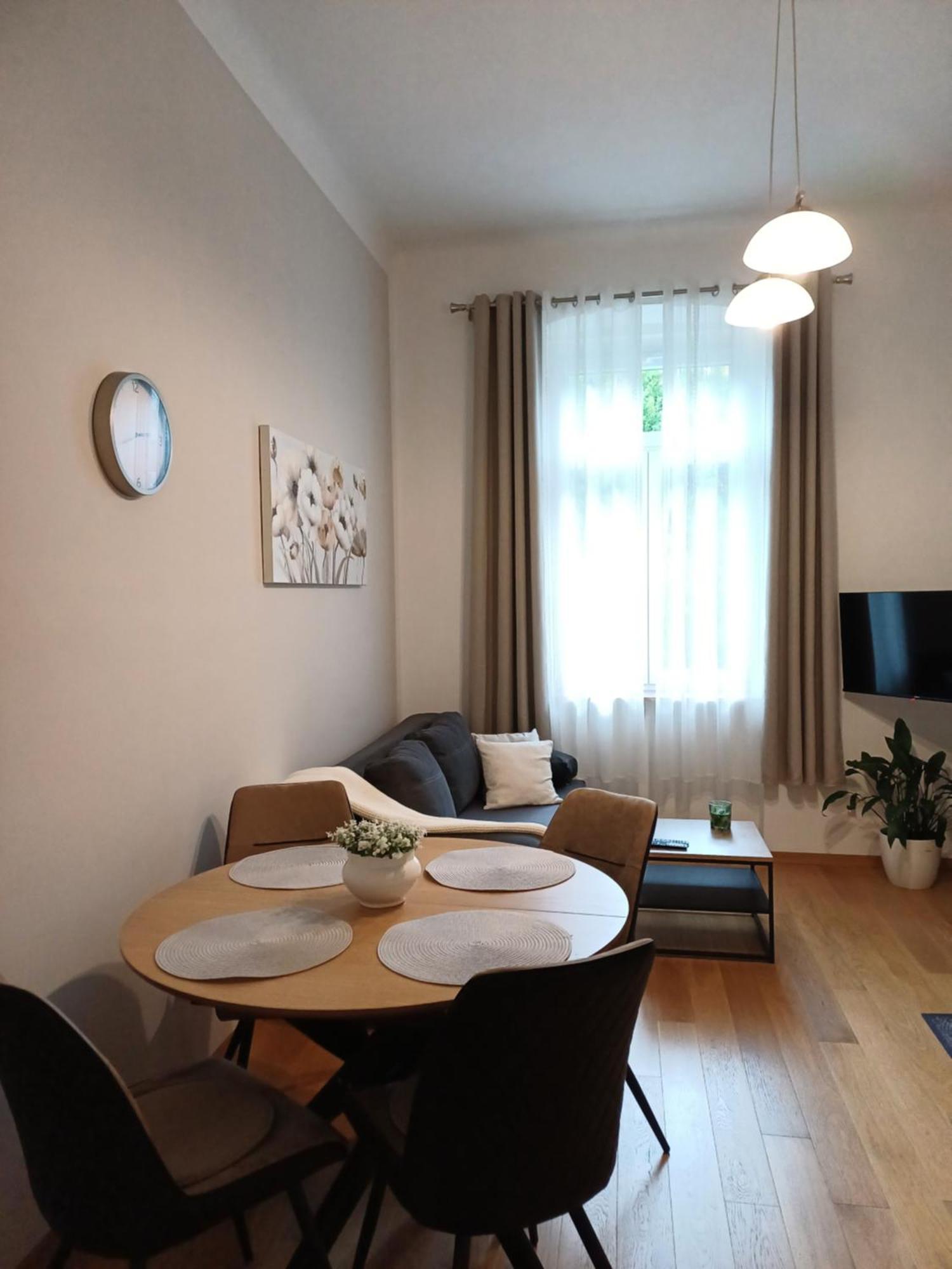 Apartment Zdenka - 100 M From The Beach Opatija Luaran gambar